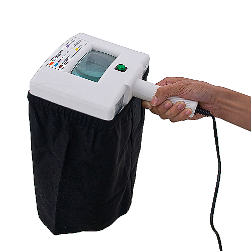 Woody lampa za UV dijagnostiku i analizu stanja kože u kozmetici